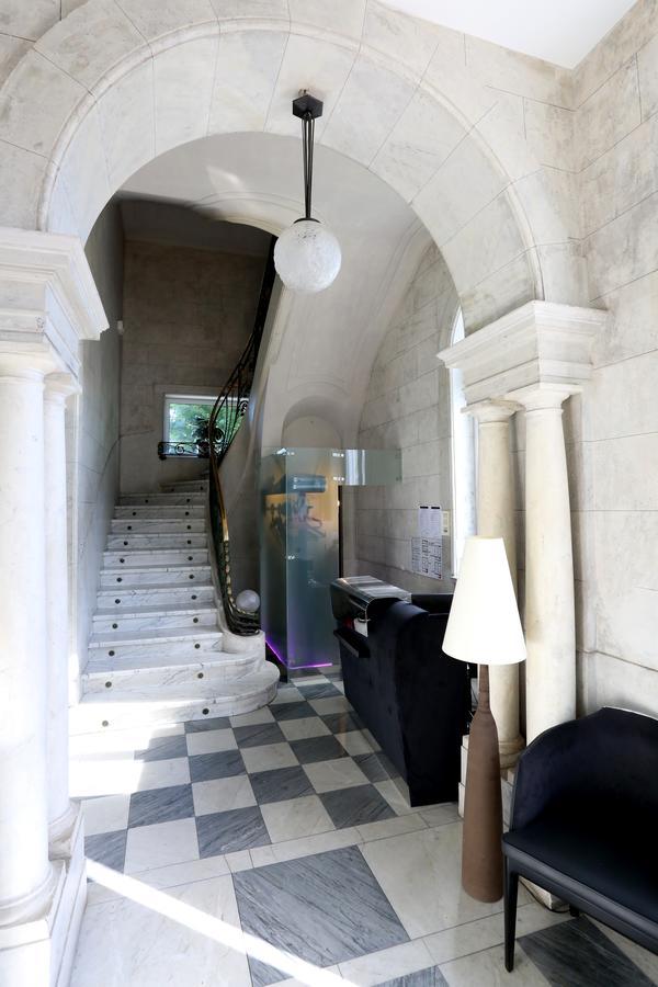 Chateau Blanchard Chazelles-sur-Lyon Exterior photo